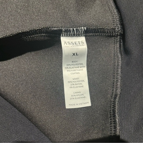 Assets by Spanx Womens All Over Faux Leather Leggings Size XL - Picture 9 of 9